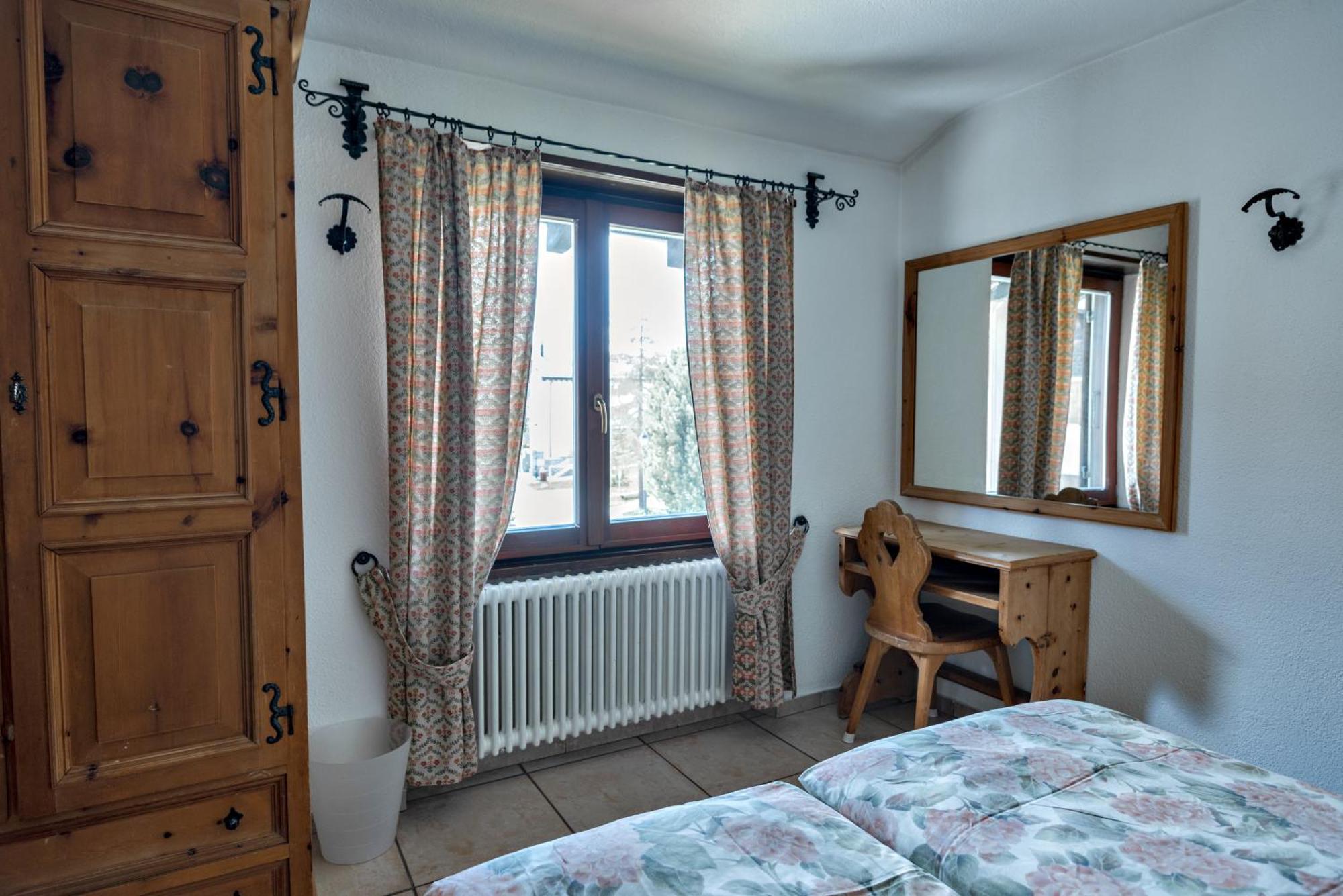 Silva Appartments And Rooms Silvaplana Quarto foto