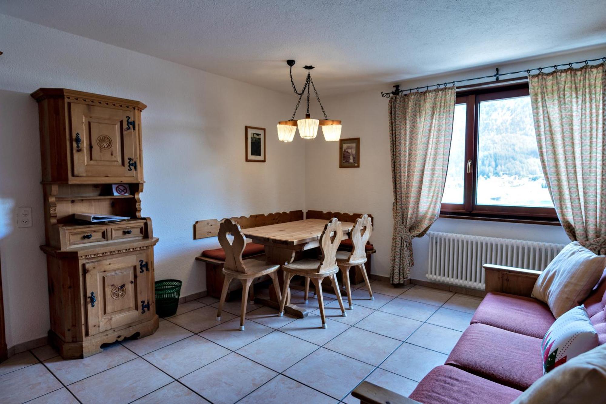 Silva Appartments And Rooms Silvaplana Quarto foto