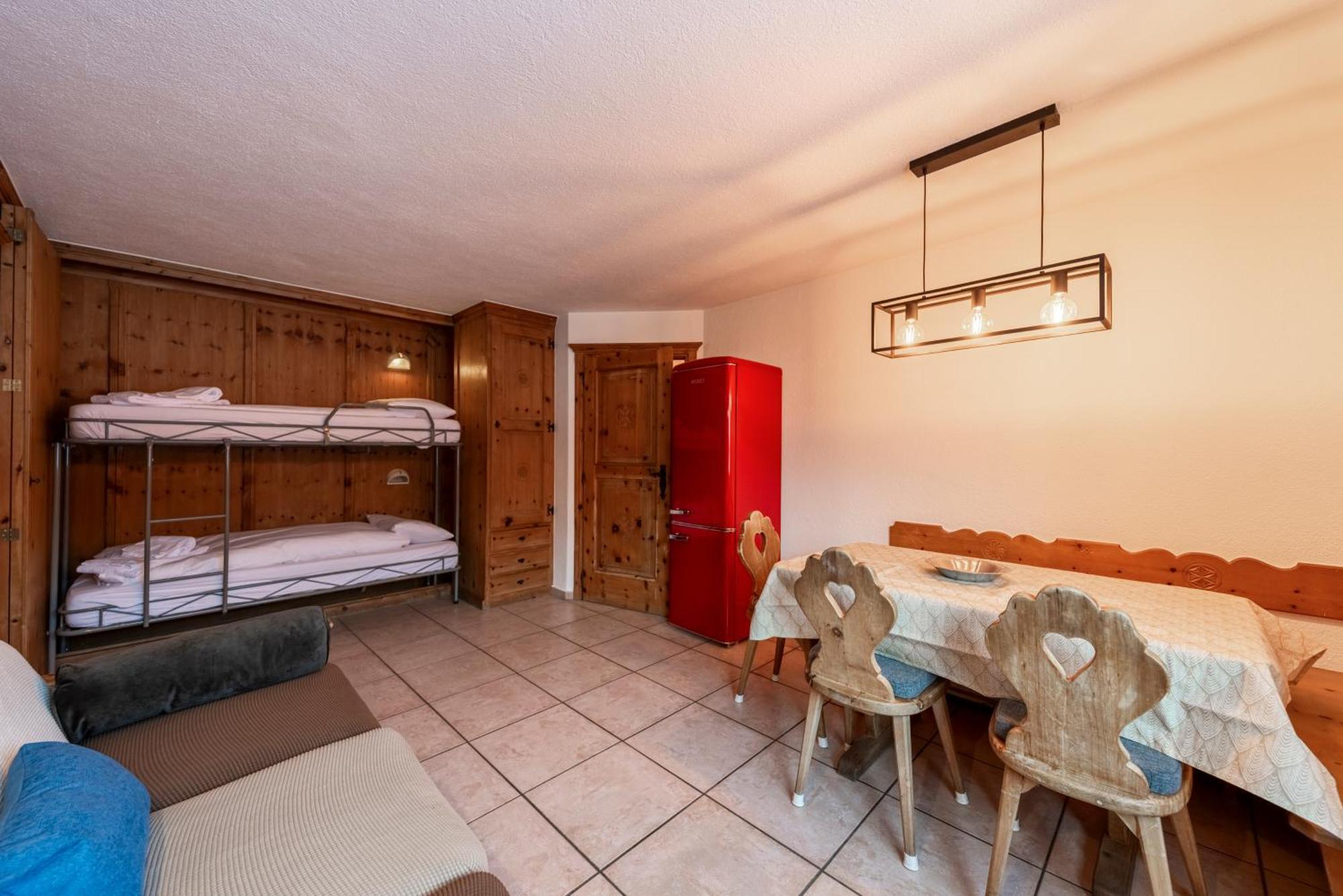 Silva Appartments And Rooms Silvaplana Quarto foto